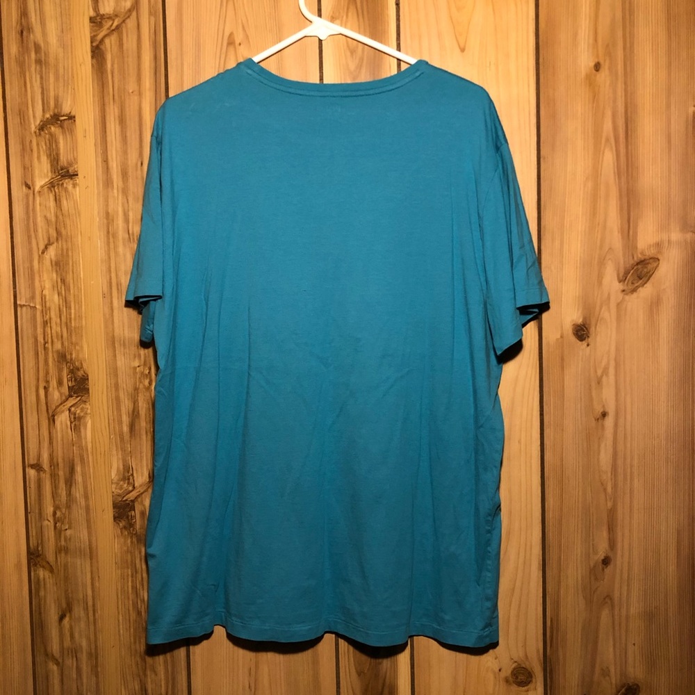 T-shirt - Picture 2 of 3